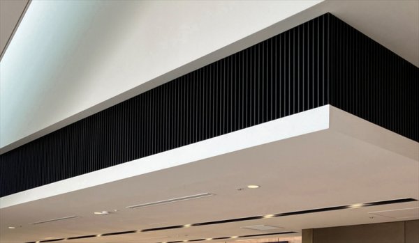 空調目隠しに最適！塩ビ製化粧ガラリ（特注対応）