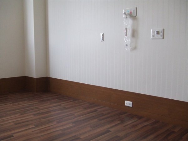 画像3: IW型巾木 H-300 L2000 (3)